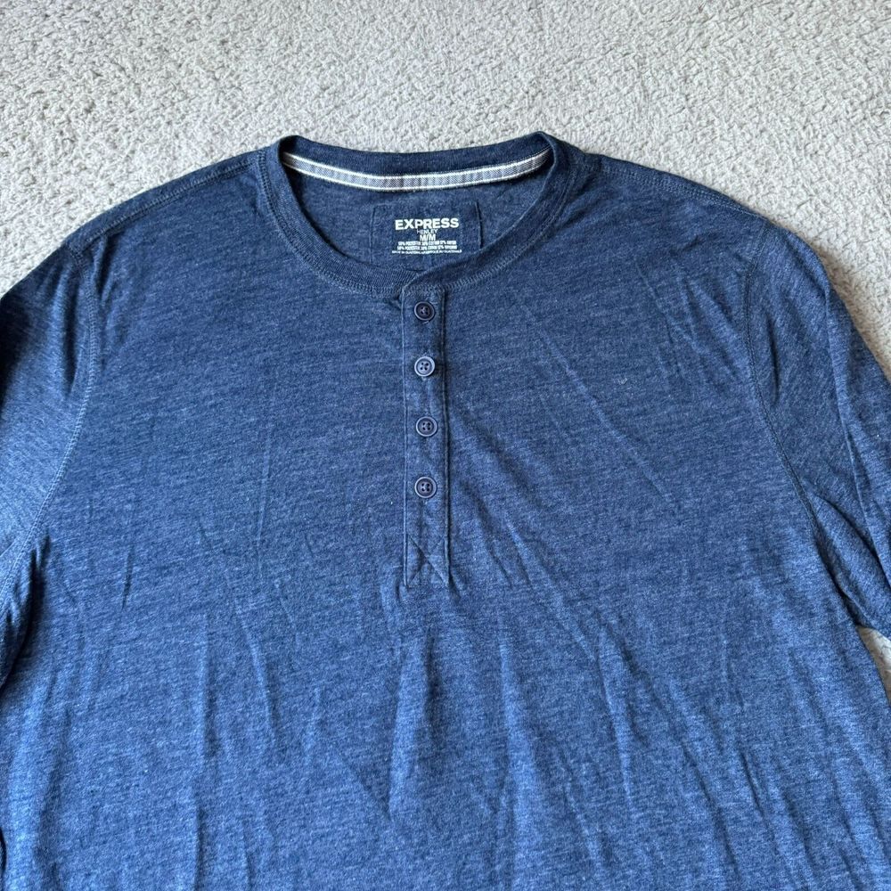NEW Express T Shirt Mens Medium Blue Henley Thermal Rayon Long Sleeve Outdoor